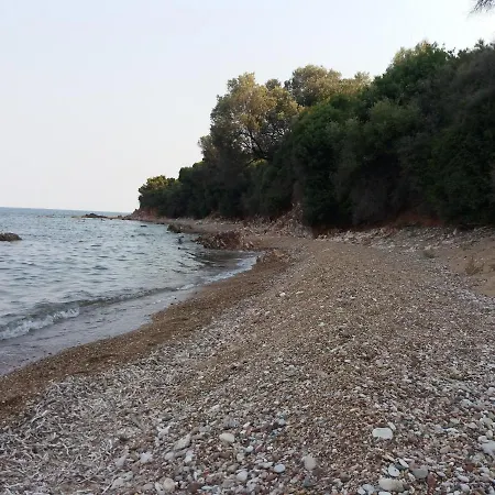 Nereids Apartments-agavi * Petalídhion