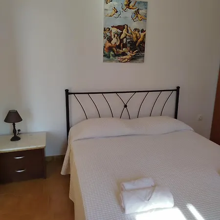 Nereids Apartments-agavi * Petalidi
